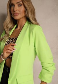 Renee - Jasnozielona Gładka Marynarka z Rękawami 7/8 i Klapami Adylia. Okazja: na co dzień, na spotkanie biznesowe, do pracy. Kolor: zielony. Materiał: jeans, poliester. Wzór: gładki. Styl: biznesowy, elegancki, casual #4