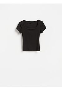 Reserved - T-shirt slim fit z modalem - ciemnobrązowy. Kolor: brązowy. Materiał: dzianina