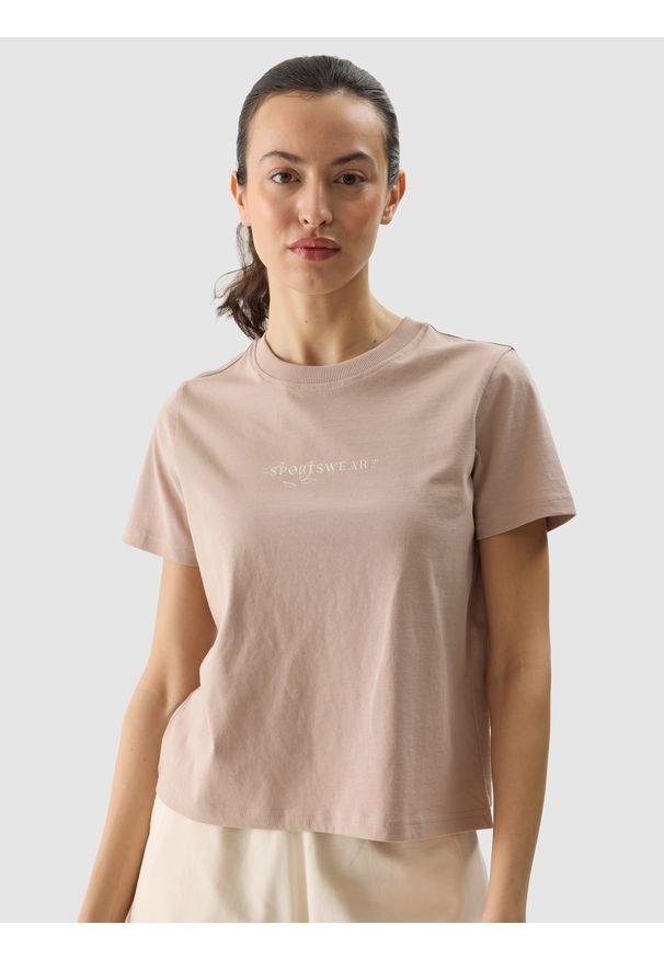 4f - 4F T-shirt regular z nadrukiem damski - beżowy L. Okazja: na co dzień. Kolor: beżowy. Materiał: dzianina, bawełna, jersey. Wzór: nadruk. Sezon: lato. Styl: sportowy, casual