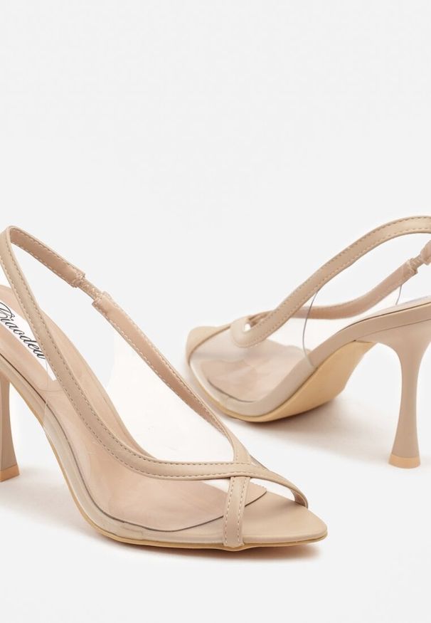 Born2be - Beżowe Transparentne Sandały na Szpilce z Paskiem z Klamerką i Otwartym Noskiem Elaneonia. Okazja: na co dzień. Nosek buta: otwarty. Zapięcie: pasek. Kolor: beżowy. Materiał: jeans. Obcas: na szpilce. Styl: casual. Wysokość obcasa: średni