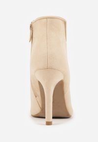 Born2be - Jasnobeżowe Botki na Szpilce ze Szpiczastym Noskiem Reyi. Okazja: na co dzień. Nosek buta: szpiczasty. Kolor: beżowy. Materiał: skóra. Obcas: na szpilce. Styl: casual, elegancki, klasyczny. Wysokość obcasa: średni #3