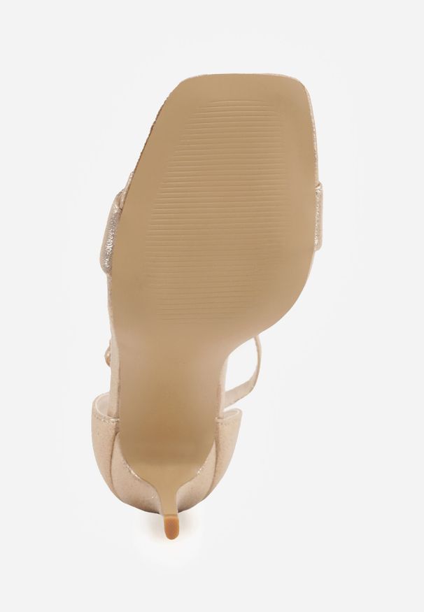 Born2be - Złote Sandały na Szpilce z Paskiem Wokół Kostki Trisven. Okazja: na co dzień. Zapięcie: pasek. Kolor: złoty. Obcas: na szpilce. Styl: elegancki, klasyczny, casual