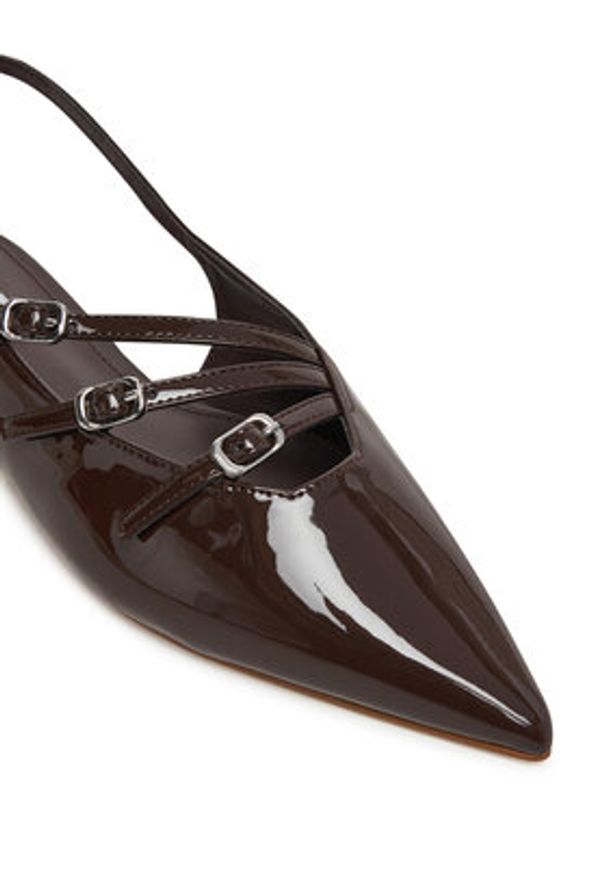 Steve Madden Baleriny Cianna SM11003709 Brązowy. Kolor: brązowy. Materiał: skóra