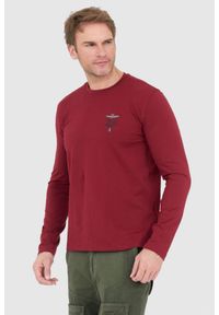 Aeronautica Militare - AERONAUTICA MILITARE Bordowy longsleeve męski ze stretchem. Kolor: czerwony. Długość rękawa: długi rękaw