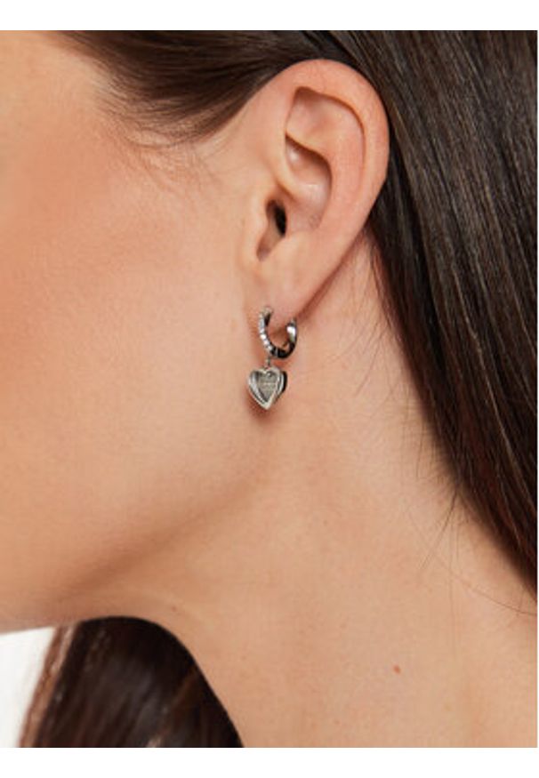 Guess Kolczyki JUBE04 615JW Srebrny. Materiał: metalowe, srebrne. Kolor: srebrny