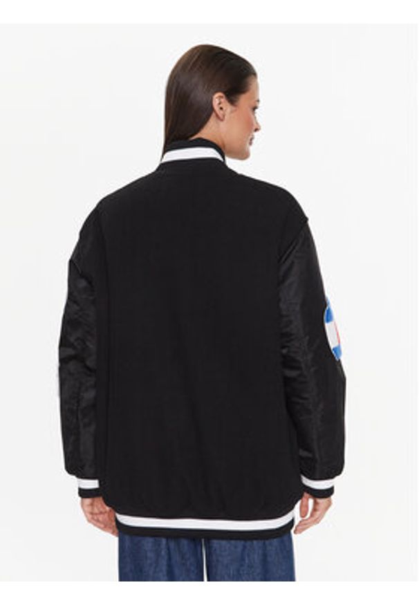 Tommy Jeans Kurtka bomber Letterman DW0DW14940 Czarny Oversize. Kolor: czarny. Materiał: syntetyk