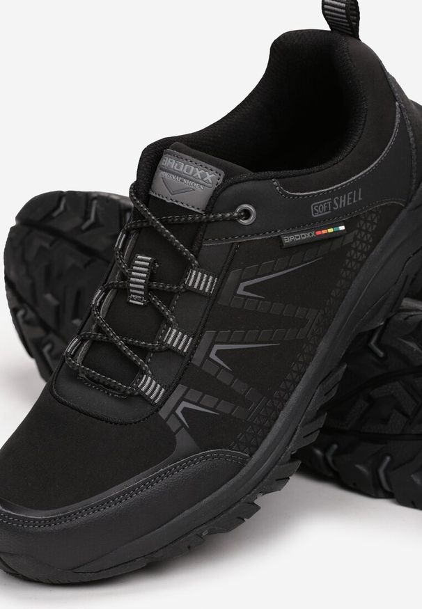 Born2be - Czarne Buty Sportowe Mathews. Wysokość cholewki: przed kostkę. Zapięcie: sznurówki. Kolor: czarny. Materiał: materiał, softshell. Szerokość cholewki: normalna. Sport: turystyka piesza