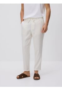 Reserved - Spodnie z lyocellu - biały. Kolor: biały