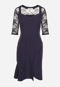 Born2be - Granatowa Asymetryczna Sukienka Vices o Dopasowanym Kroju z Koronką Natifese. Okazja: na co dzień. Typ kołnierza: dekolt kwadratowy. Kolor: niebieski. Materiał: koronka. Wzór: koronka. Typ sukienki: asymetryczne. Styl: klasyczny, casual, elegancki #3