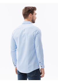 Ombre Clothing - Koszula męska w drobny geometryczny wzór REGULAR FIT - błękitna K616 - XL. Okazja: do pracy, na spotkanie biznesowe. Kolor: niebieski. Materiał: bawełna, poliester. Długość rękawa: długi rękaw. Długość: długie. Wzór: geometria. Styl: klasyczny, biznesowy #2