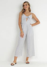 Born2be - Biały Kombinezon Delessa. Kolor: biały. Długość rękawa: na ramiączkach. Długość: długie. Wzór: aplikacja, kropki. Styl: elegancki, wizytowy #1
