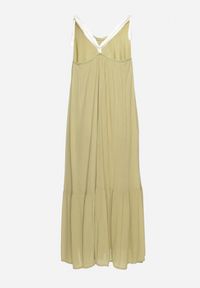 Born2be - Zielona Wiskozowa Sukienka z Ramiączkami Zdobiona Cekinami i Metaliczną Nitką Comalara. Okazja: na co dzień, na imprezę. Typ kołnierza: dekolt w serek. Kolor: zielony. Materiał: wiskoza. Długość rękawa: na ramiączkach. Wzór: aplikacja. Styl: casual #2