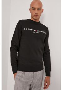 TOMMY HILFIGER - Tommy Hilfiger - Bluza. Okazja: na co dzień. Kolor: czarny. Materiał: bawełna, dzianina. Wzór: aplikacja. Styl: casual #3