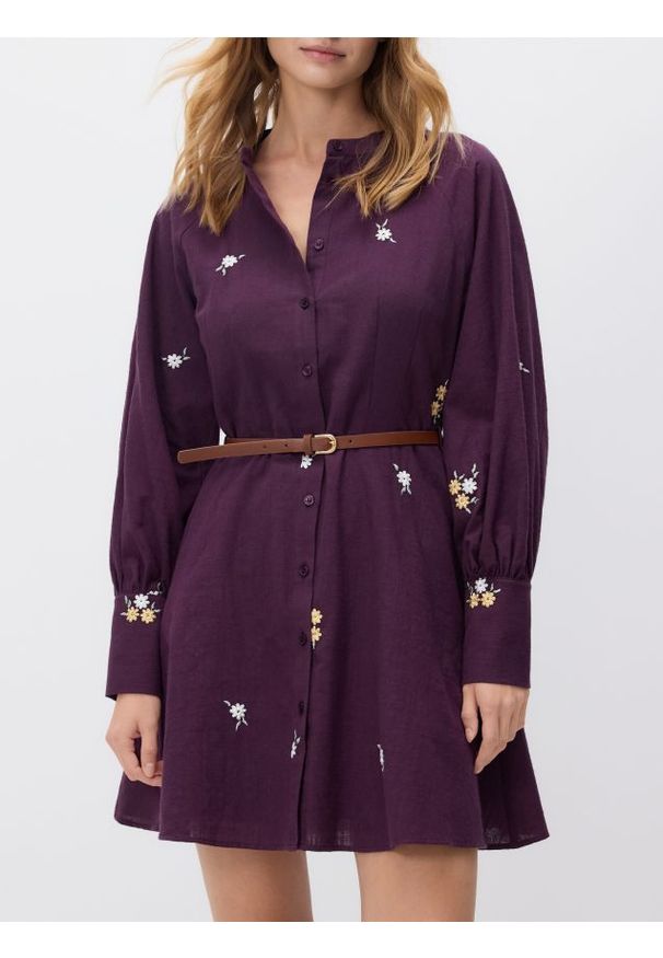 Reserved - Sukienka z haftem - bordowy. Kolor: czerwony. Materiał: tkanina, len, bawełna. Wzór: haft. Typ sukienki: proste