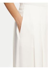 BOSS Spodnie palazzo Tetosa 50540618 Biały Relaxed Fit. Kolor: biały. Materiał: acetat #5