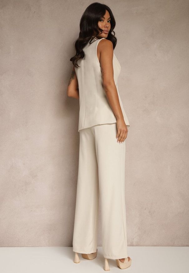 Renee - Beżowy Komplet w Garniturowym Stylu Kamizelka i Spodnie Filavelle. Kolor: beżowy