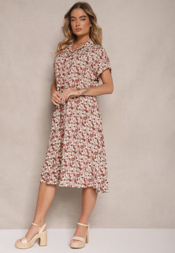 Renee - Brązowa Sukienka z Bawełny w Print Paisley o Koszulowym Kroju Celluria. Okazja: na spacer. Typ kołnierza: dekolt w kształcie V. Kolor: brązowy. Materiał: bawełna. Długość rękawa: krótki rękaw. Wzór: paisley, nadruk. Typ sukienki: koszulowe