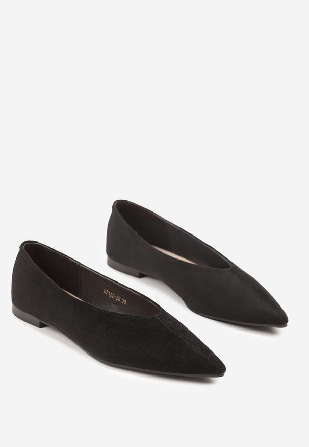 Renee - Czarne Klasyczne Balerinki Vices z Noskiem w Szpic Farrie. Okazja: na co dzień, na spotkanie biznesowe. Kolor: czarny. Wzór: kwiaty. Sezon: lato. Styl: klasyczny