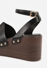 Renee - Czarne Sandały na Platformie i Koturnie z Nitami po Bokach Zaehesh. Okazja: na co dzień. Zapięcie: sprzączka. Kolor: czarny. Materiał: jeans. Obcas: na koturnie. Styl: casual #2