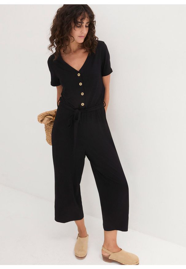 bonprix - Kombinezon z dżerseju z dekoltem w serek, krótki rękaw. Kolor: czarny. Materiał: jersey. Długość rękawa: krótki rękaw. Długość: krótkie