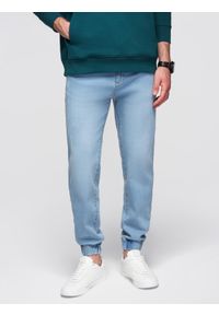 Ombre Clothing - Męskie spodnie jeansowe JOGGERY z klasyczna opaśnicą - jasnoniebieskie V1. Okazja: na co dzień. Kolor: niebieski. Materiał: jeans. Styl: klasyczny #4