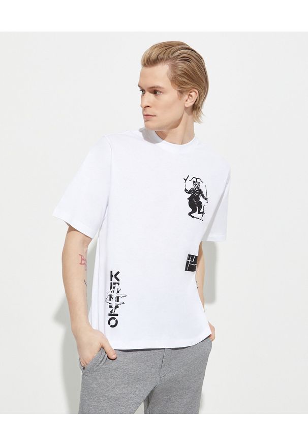 Kenzo - KENZO - Luźna koszulka Sing & Symbol - EDYCJA LIMITOWANA. Okazja: na co dzień. Kolor: biały. Materiał: bawełna. Wzór: aplikacja, nadruk. Styl: casual
