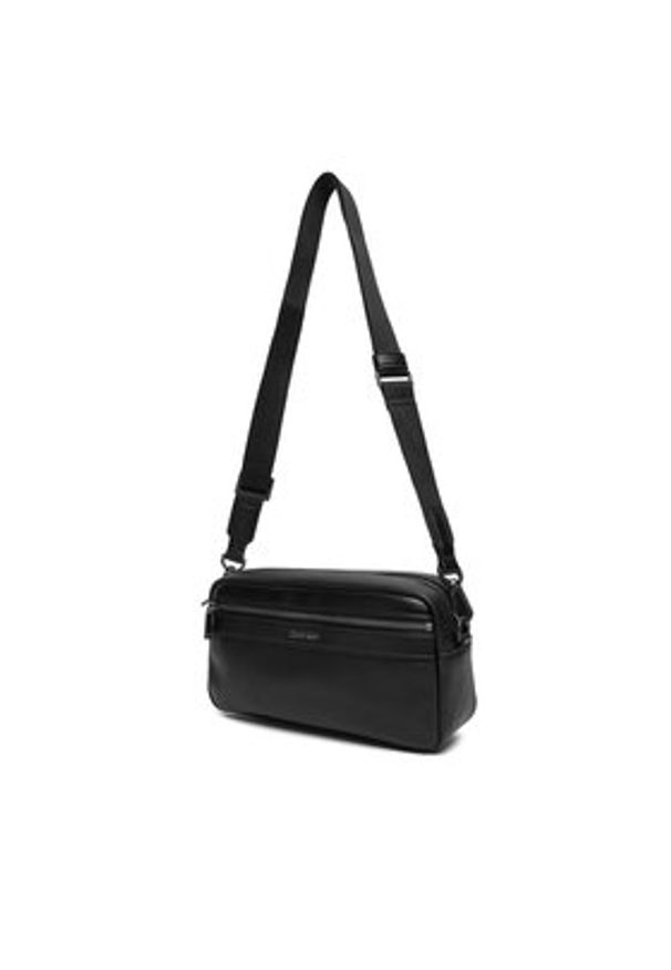 Calvin Klein Saszetka Zip Camera Bag LV04D3262G Czarny. Kolor: czarny. Materiał: skóra