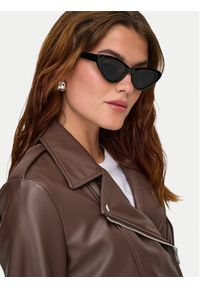 only - ONLY Kurtka z imitacji skóry Carmen 15361396 Brązowy Regular Fit. Typ kołnierza: typu carmen. Kolor: brązowy. Materiał: skóra #4