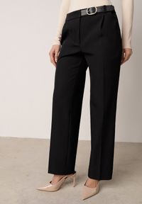 Born2be - Czarne Garniturowe Spodnie VICES na Kant z Wszytym Paskiem z Klamrą Azivore. Okazja: na co dzień, na spotkanie biznesowe. Kolor: czarny. Styl: casual, biznesowy, elegancki #1