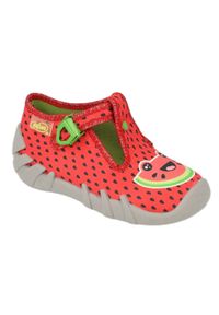 Befado obuwie dziecięce 110P459 czerwone. Kolor: czerwony. Materiał: bawełna, tkanina