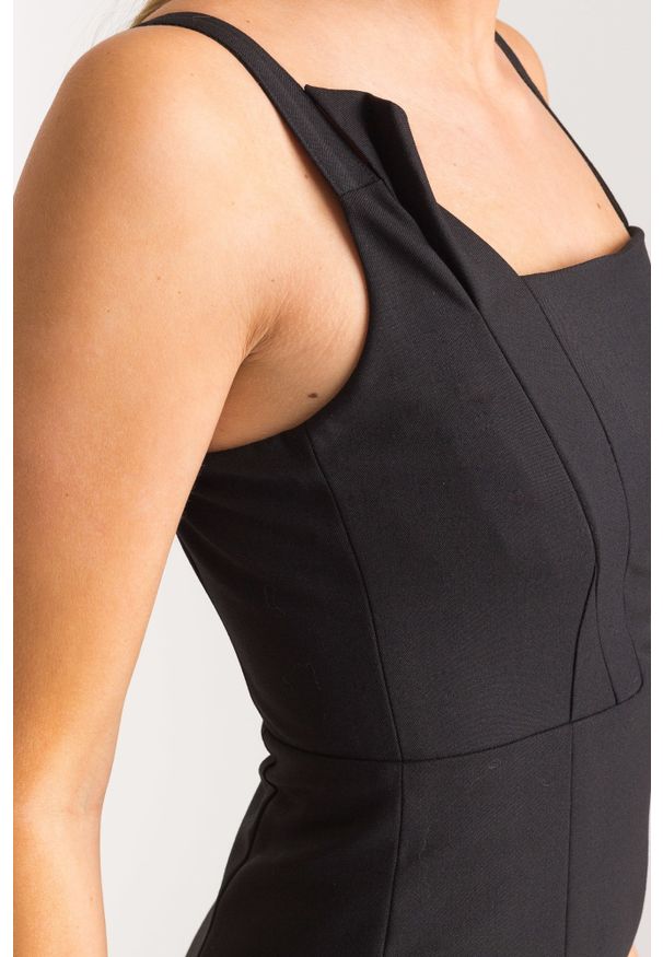 Patrizia Pepe - Sukienka PATRIZIA PEPE. Materiał: dzianina, wełna. Długość rękawa: na ramiączkach. Typ sukienki: asymetryczne. Długość: mini