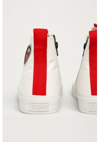 Guess - Trampki. Nosek buta: okrągły. Zapięcie: sznurówki. Kolor: biały. Materiał: guma #5