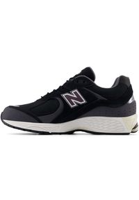 Buty unisex New Balance M2002RXT – czarne. Kolor: czarny. Materiał: guma, skóra. Szerokość cholewki: normalna. Technologia: Gore-Tex #3