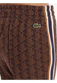 Lacoste Spodnie dresowe XF9313 Brązowy Regular Fit. Kolor: brązowy. Materiał: syntetyk #5