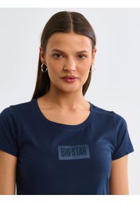 Big-Star - Koszulka damska z logo BIG STAR na piersi granatowa Avalyntia 403. Kolor: niebieski. Materiał: dzianina. Wzór: nadruk. Styl: klasyczny, elegancki #6
