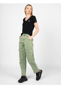 Pepe Jeans Spodnie "Aspen" | PL2115830 | Aspen | Kobieta | Zielony. Okazja: na co dzień. Stan: podwyższony. Kolor: zielony. Materiał: elastan, bawełna. Styl: casual