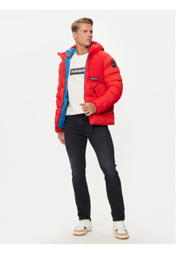 Napapijri Kurtka zimowa Moesa NP0A4I1R Czerwony Regular Fit. Kolor: czerwony. Materiał: syntetyk. Sezon: zima