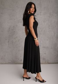 Renee - Czarna Sukienka z Bawełny o Rozkloszowanym Kroju z Dzianiny Portulaca. Okazja: na co dzień. Kolor: czarny. Materiał: bawełna, dzianina. Typ sukienki: proste, rozkloszowane. Styl: casual #4