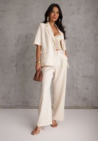 Renee - Beżowy Komplet Garniturowy Marynarka z Krótkim Rękawem i Spodnie Wide Leg Coramara. Kolor: beżowy. Wzór: aplikacja #7
