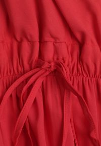 Born2be - Czerwona Sukienka z Wiskozy Amanita. Okazja: na co dzień. Kolor: czerwony. Wzór: kolorowy, jednolity. Typ sukienki: kopertowe. Materiał: wiskoza. Długość rękawa: na ramiączkach. Sezon: lato. Styl: casual. Długość: maxi #4