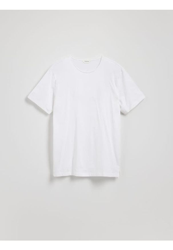 Reserved - Bawełniany t-shirt regular - biały. Kolor: biały. Materiał: bawełna