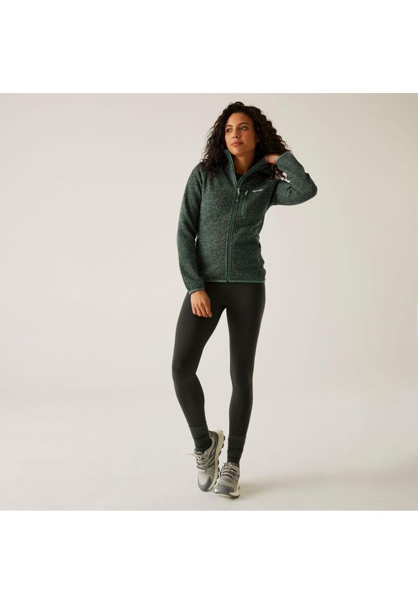 Regatta - Polar damski rozsuwany z kapturem Newhill. Typ kołnierza: kaptur. Kolor: zielony. Materiał: polar. Wzór: melanż. Sport: turystyka piesza
