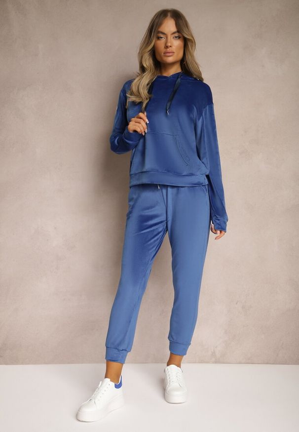 Renee - Granatowy Komplet Dresowy z Dodatkiem Bawełny Spodnie z Gumką w Pasie Bluza z Kapturem Reseria. Kolor: niebieski. Materiał: bawełna, dresówka