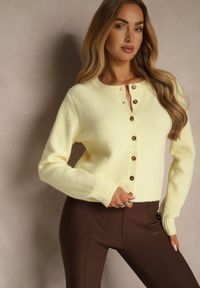 Renee - Żółty Prosty Kardigan z Wełną z Okrągłym Dekoltem Reianvela. Kolor: żółty. Materiał: wełna. Długość rękawa: długi rękaw. Długość: krótkie. Styl: klasyczny #5