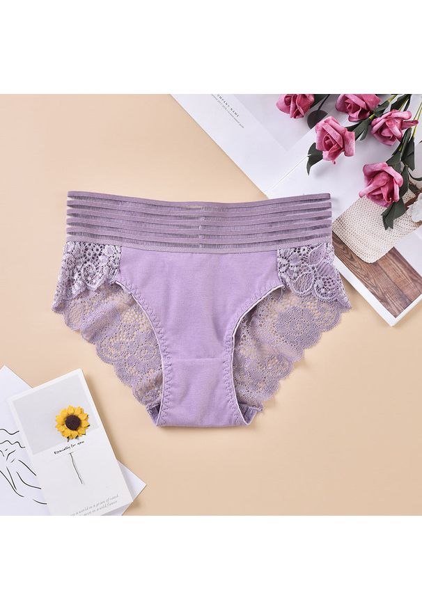 Intica - Majtki bezszwowe z szerokim pasem i koronką Dobrita. Kolor: fioletowy. Materiał: koronka. Wzór: koronka