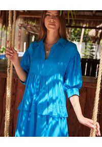 BY CABO - Niebieska sukienka Fiji. Kolor: niebieski. Materiał: len, wiskoza. Typ sukienki: oversize. Styl: wakacyjny #5