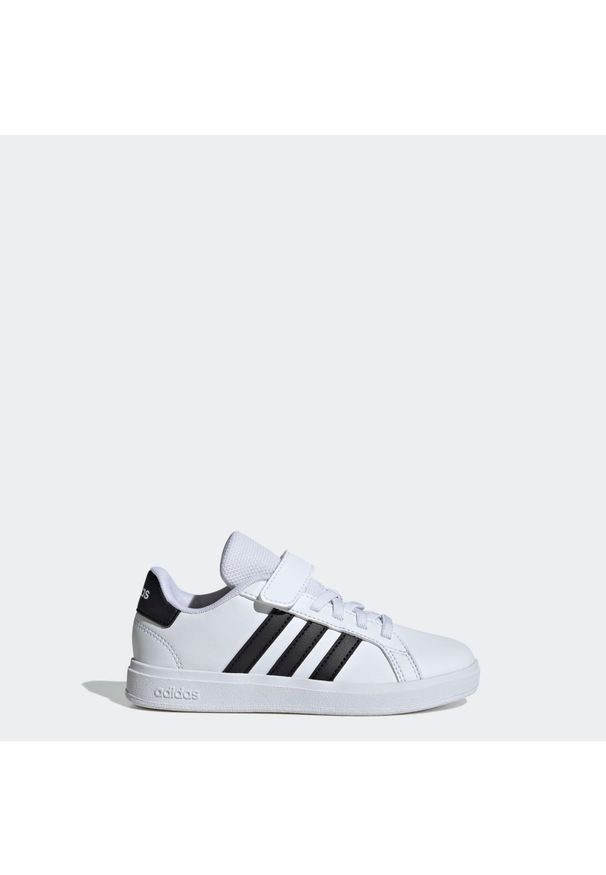 Adidas - Buty dla dzieci ADIDAS Grand Court. Zapięcie: rzepy. Kolor: czarny, biały, wielokolorowy. Materiał: syntetyk, kauczuk, materiał. Szerokość cholewki: normalna. Sport: turystyka piesza