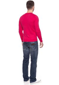 Wrangler - MĘSKI SWETER WRANGLER CREW KNIT BRIGHT ROSE W85672PVC. Kolor: różowy #5