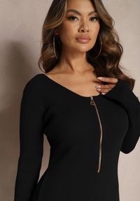 Renee - Czarny Kombinezon Bodycon z Prążkowanej Wiskozy ze Spodniami Typu Dzwony i Suwakiem Lavirna. Kolor: czarny. Materiał: wiskoza, prążkowany. Styl: elegancki #4