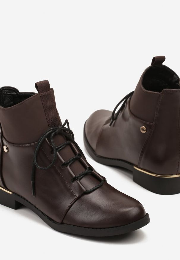Born2be - Brązowe Sznurowane Botki Vices z Elastycznymi Wstawkami Ganddie. Okazja: na randkę, na co dzień. Kolor: brązowy. Materiał: jeans. Obcas: na obcasie. Styl: casual, klasyczny. Wysokość obcasa: niski